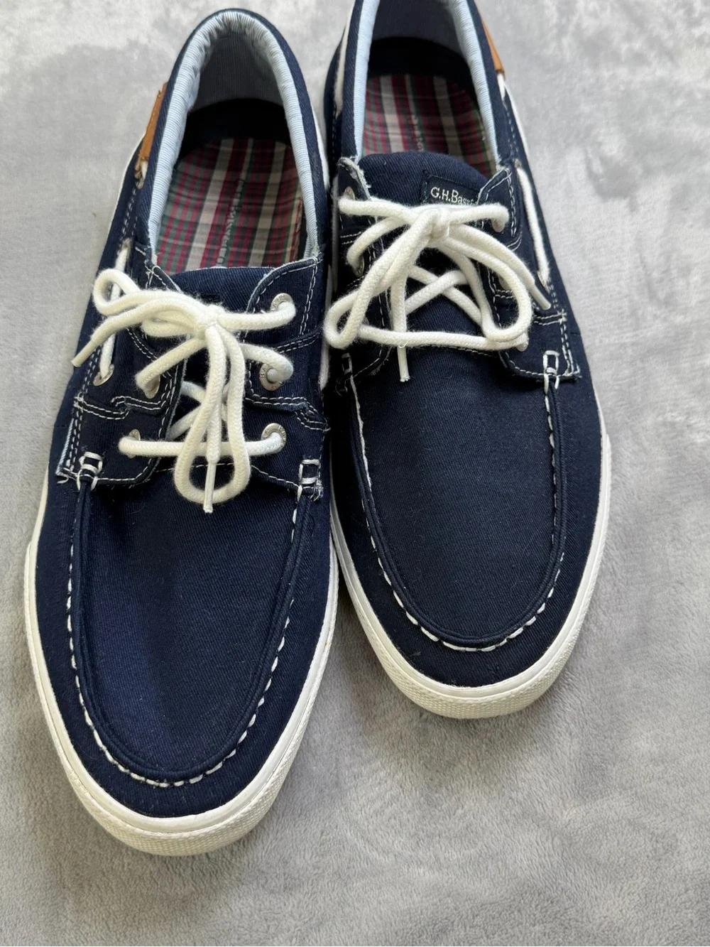 G.H. Bass & Co. Navy Canvas Boat Shoes with White Laces Men’s Summer 10.5